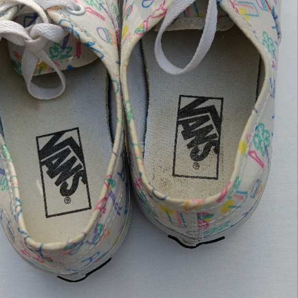 VANS Unisex Beach Themed Pattern Sneakers-  W 7  , M 5.5 - Picture 5 of 7